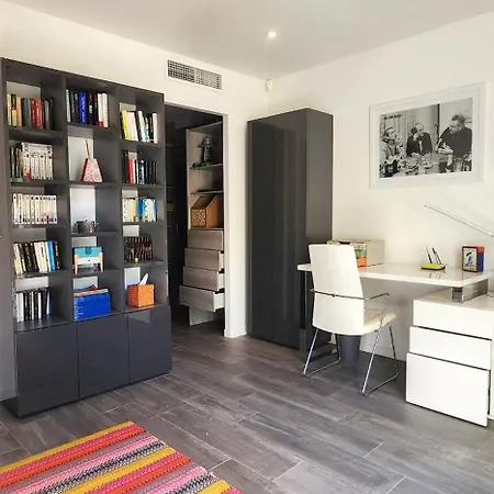 Apartament Le Galles *